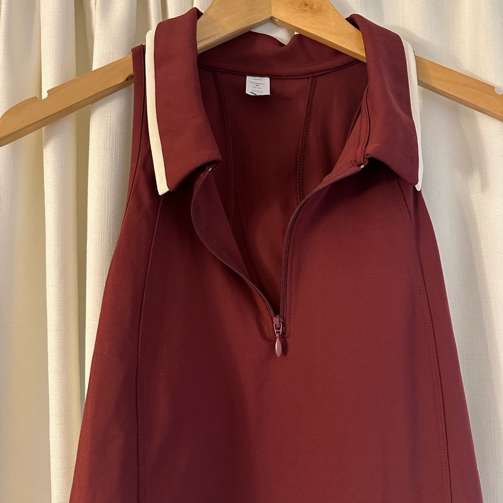 Old navy top - Picture 2 of 7